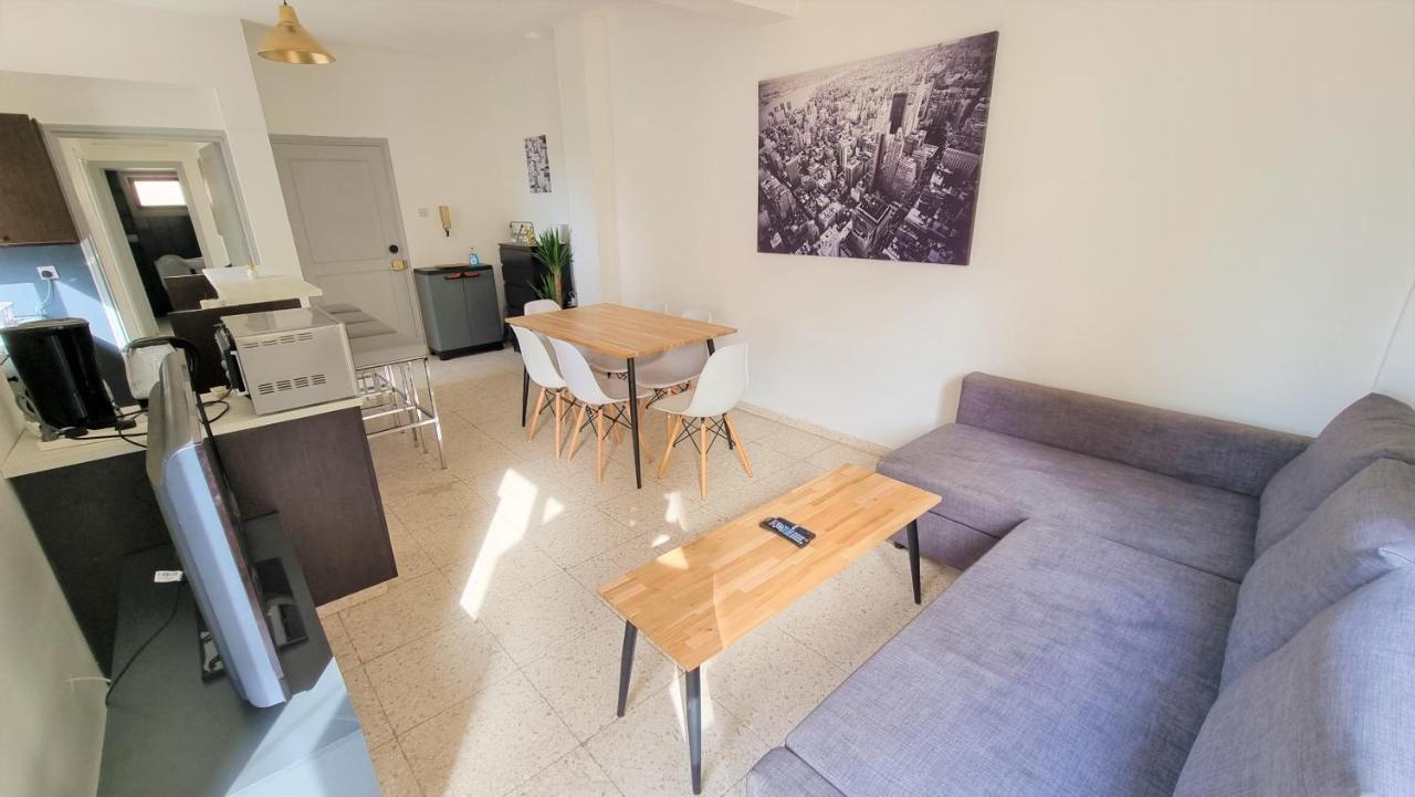 Cozy Beach Apt / 100 MBit+ Netflix / Near Airport Larnaca Zewnętrze zdjęcie
