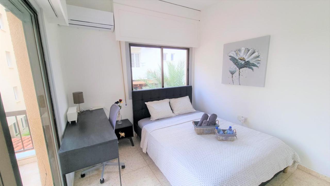 Cozy Beach Apt / 100 MBit+ Netflix / Near Airport Larnaca Zewnętrze zdjęcie