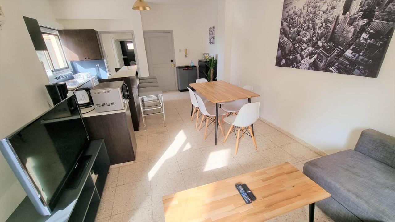 Cozy Beach Apt / 100 MBit+ Netflix / Near Airport Larnaca Zewnętrze zdjęcie