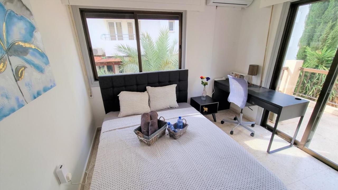 Cozy Beach Apt / 100 MBit+ Netflix / Near Airport Larnaca Zewnętrze zdjęcie